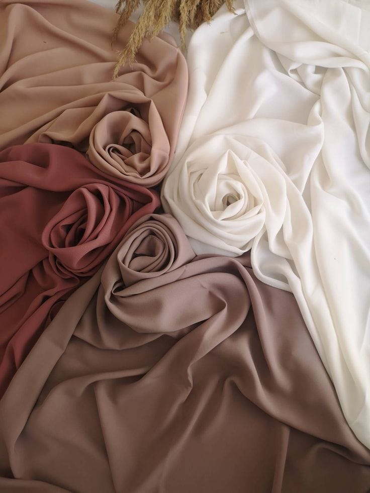 Hijab Crêpe Premium — Nudes